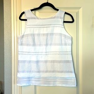 Like New! White House Black Market Tank